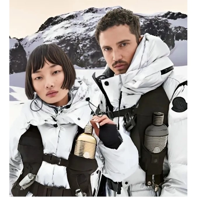 Фото Moncler Sunrise pour Femme