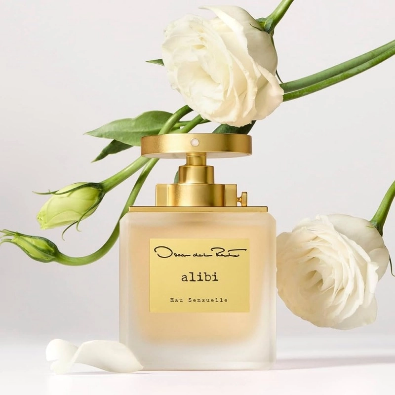 Фото Oscar de la Renta Alibi Eau Sensuelle