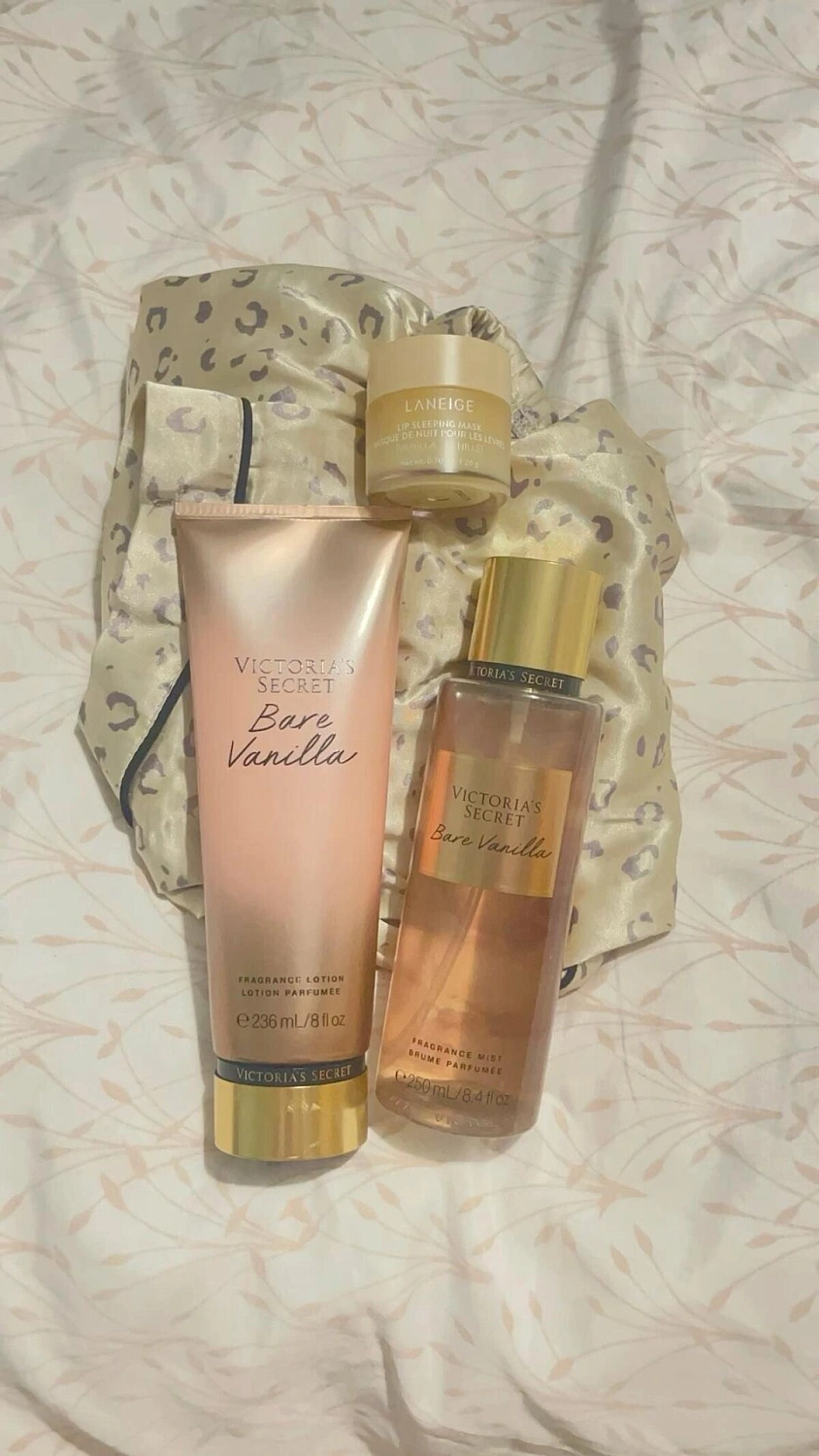 Victoria's Secret Bare Vanilla