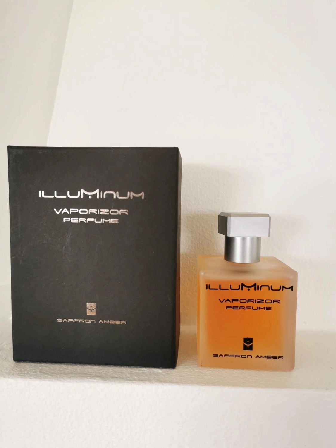 Illuminum Saffron Amber