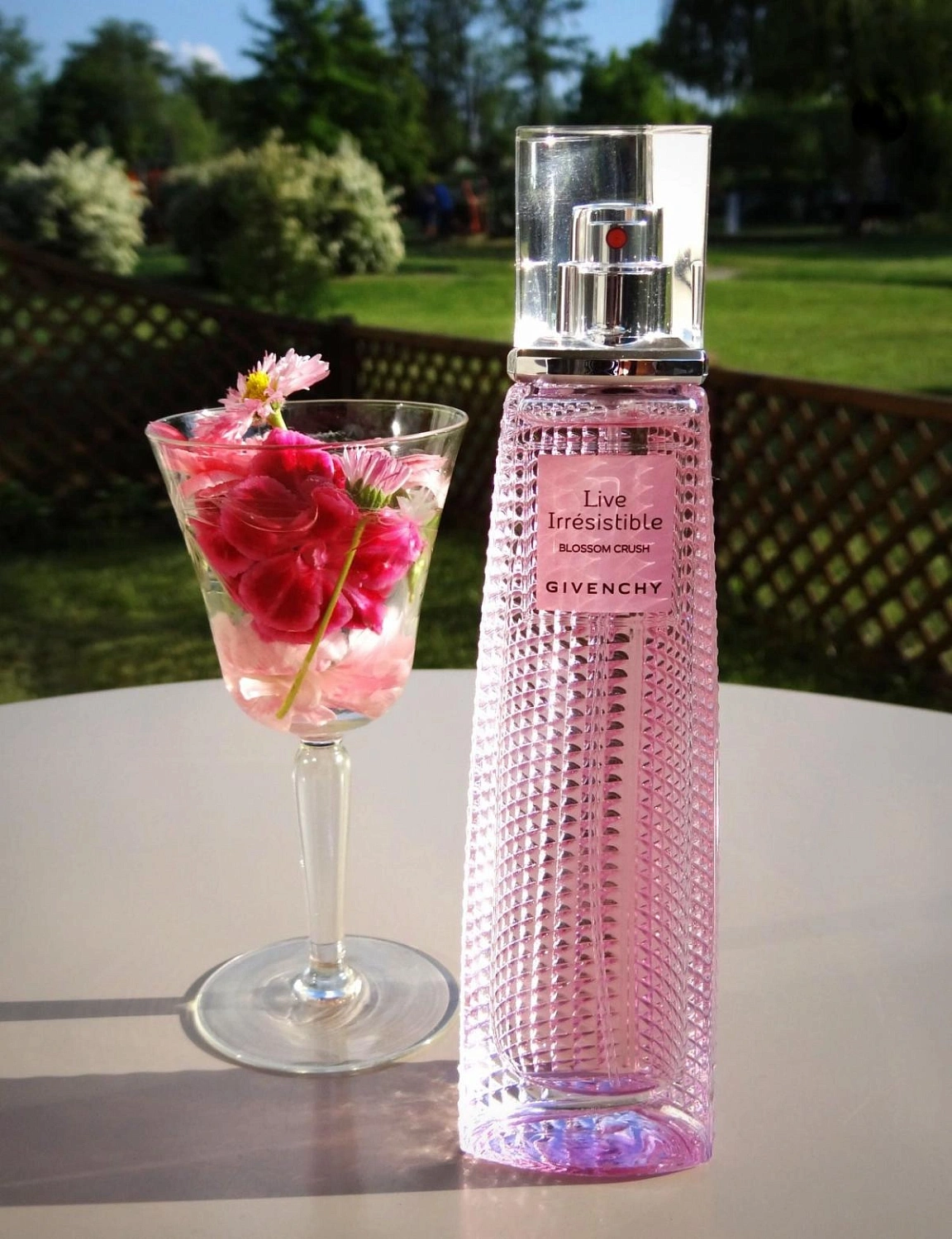 Givenchy Live Irresistible Blossom Crush