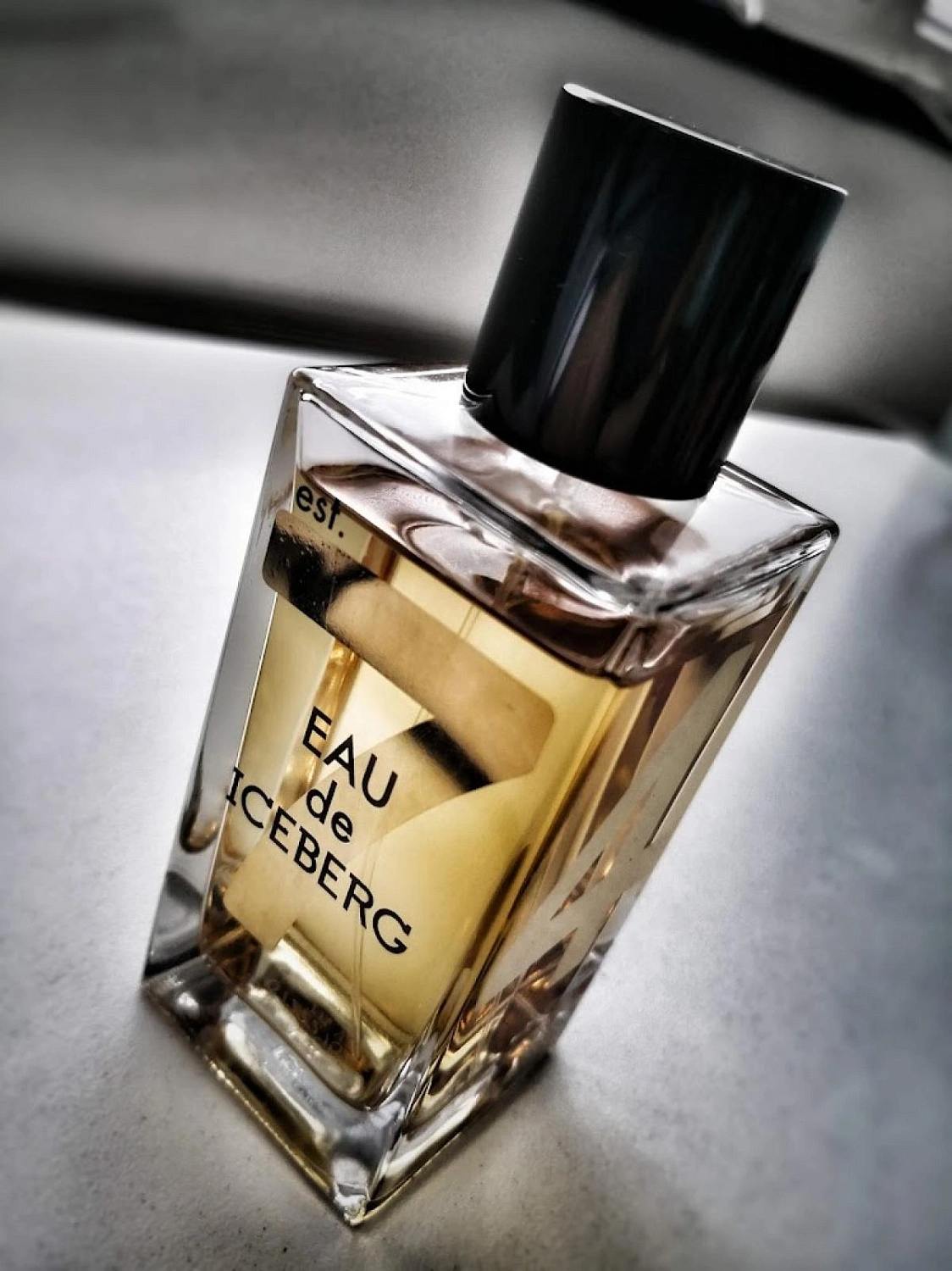 Eau de Iceberg Oud
