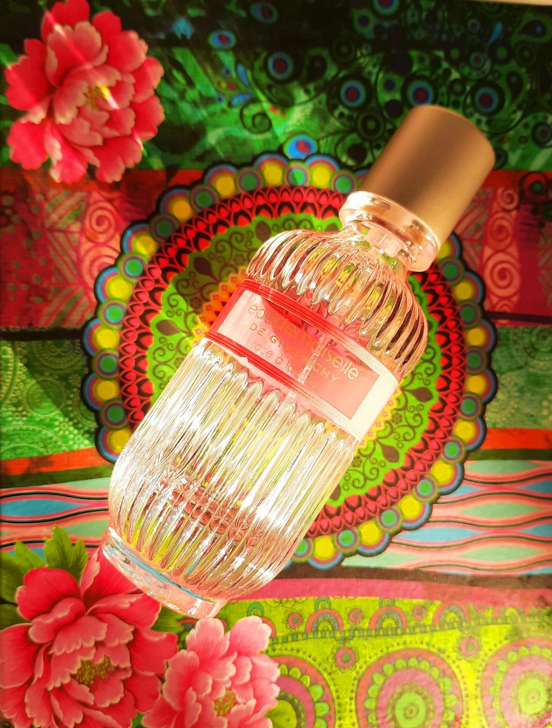 Givenchy Eaudemoiselle Rose a la Folie