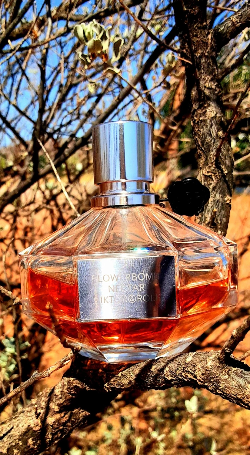 Viktor & Rolf Flowerbomb Nectar