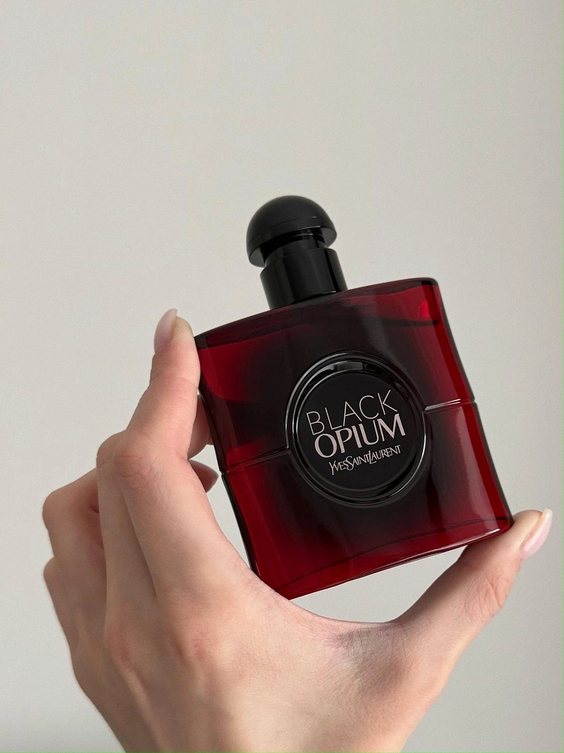 Yves Saint Laurent Black Opium Over Red