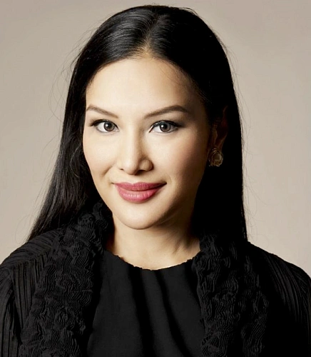 Парфюмерный бизнесмен, парфюмер Pissara Umavijani (Писсара Умавиджани)