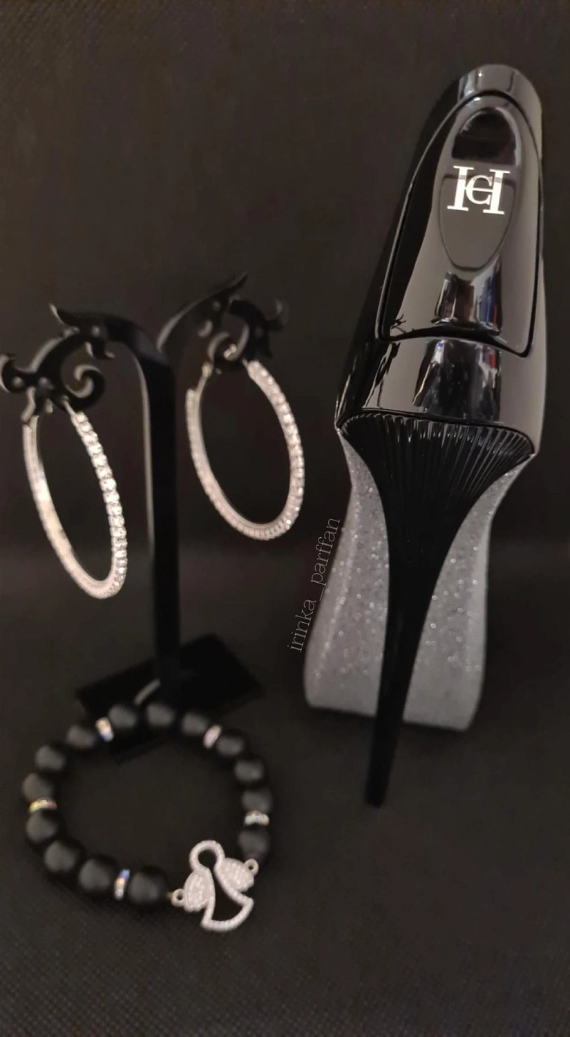 Carolina Herrera Good Girl Superstars Collector Edition 2021