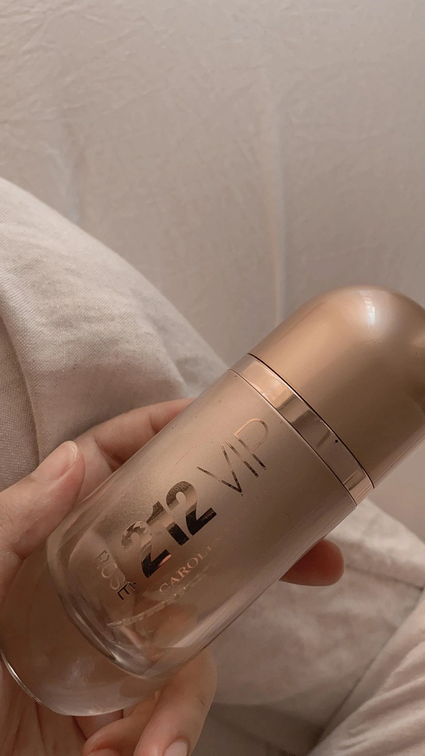 Carolina Herrera 212 VIP Rose