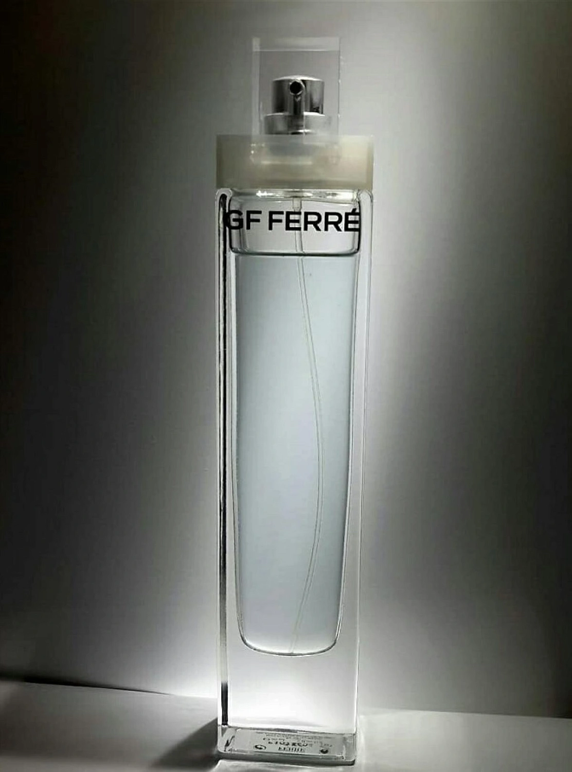 GF Ferré Lui-Him