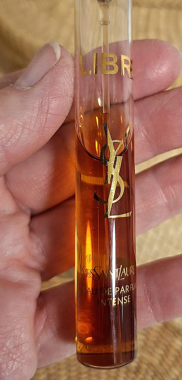 Yves Saint Laurent Libre Intense