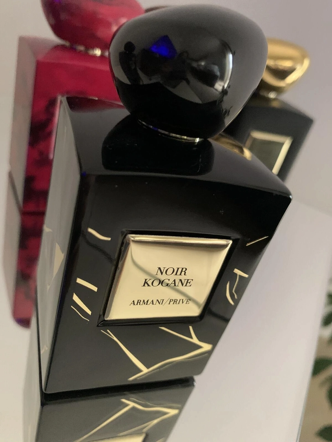 Armani Noir Kogane