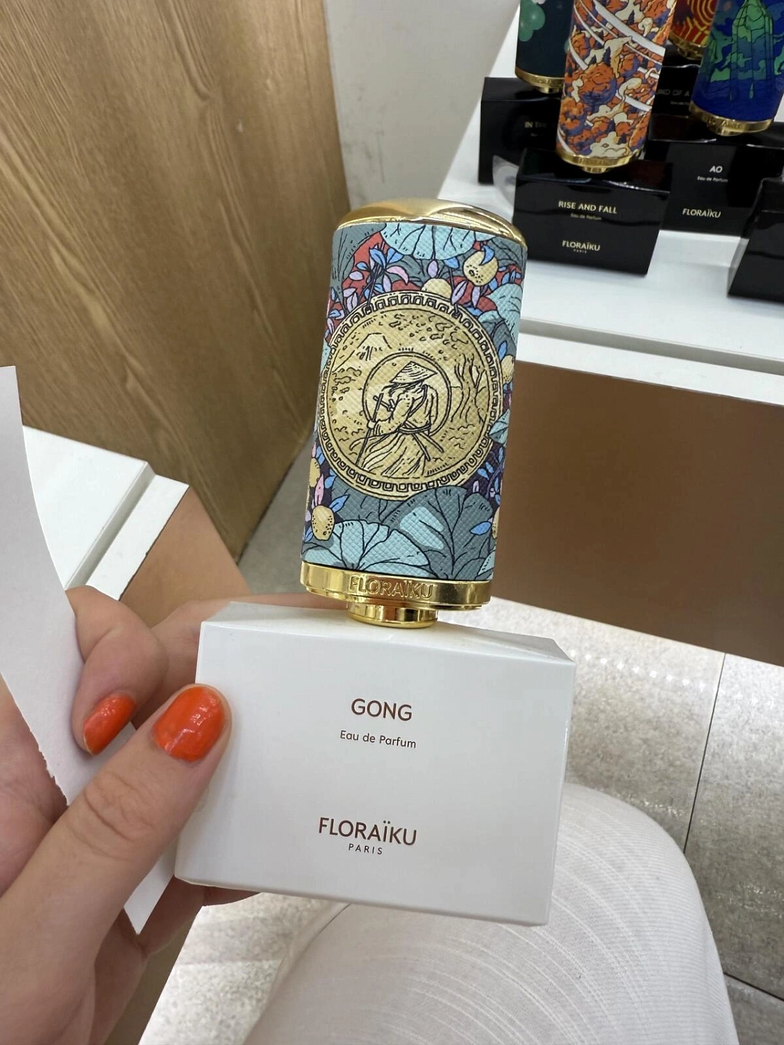 Floraïku Gong