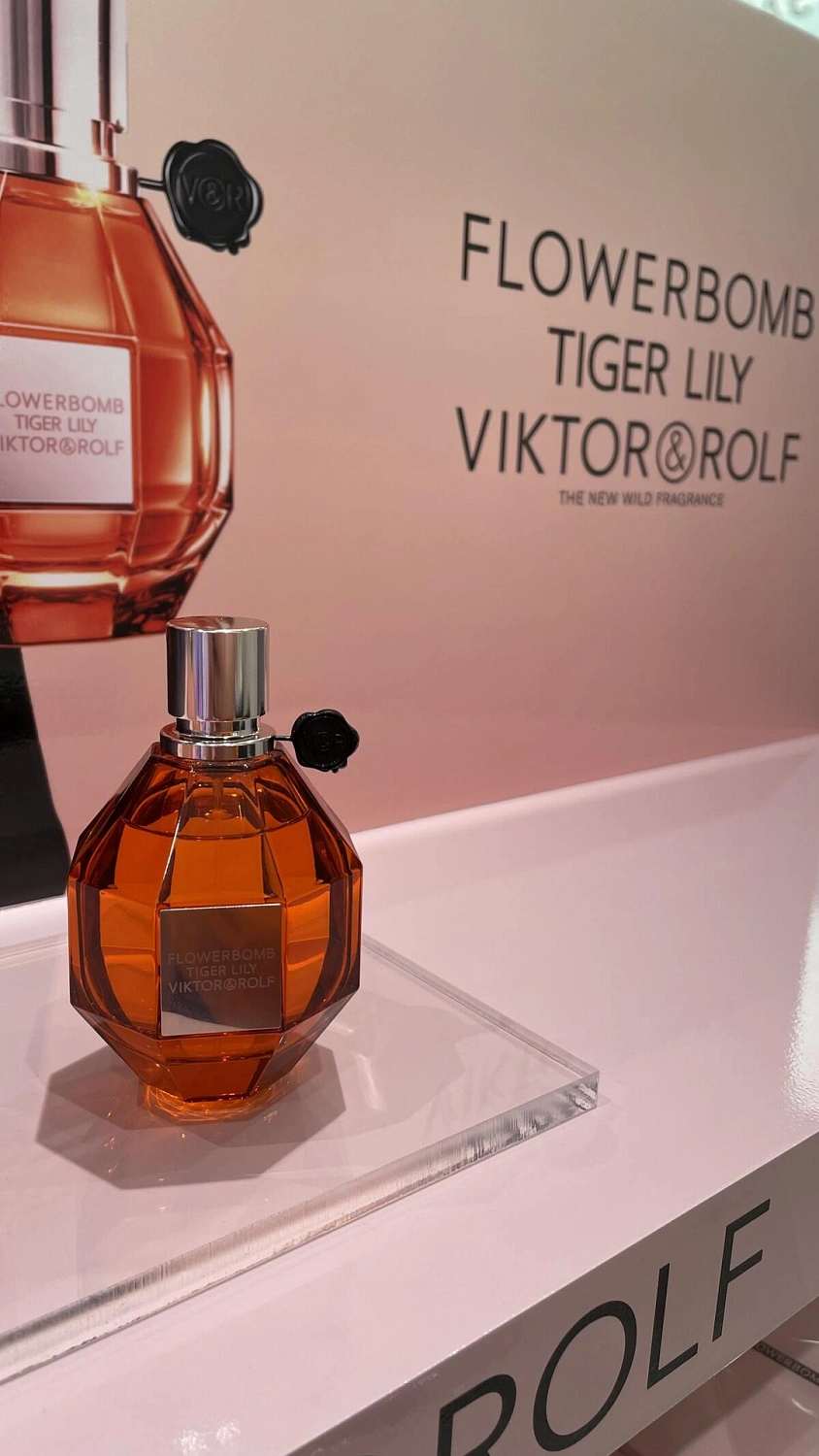 Viktor & Rolf Flowerbomb Tiger Lily