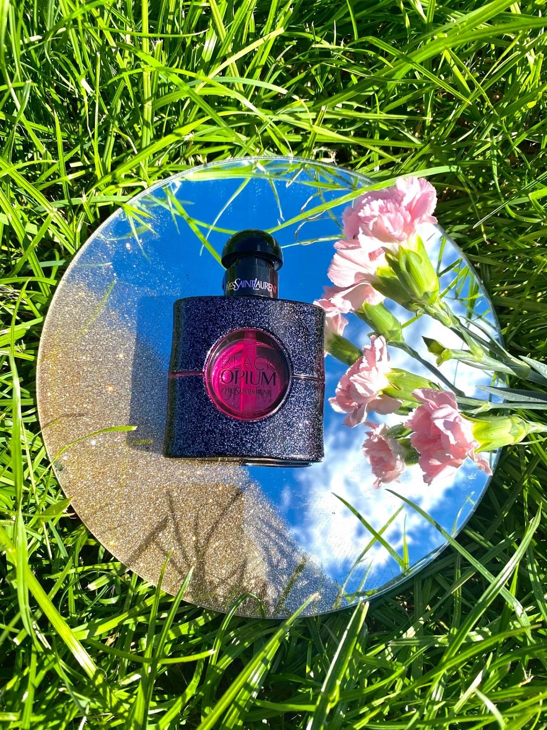 Yves Saint Laurent Black Opium Neon