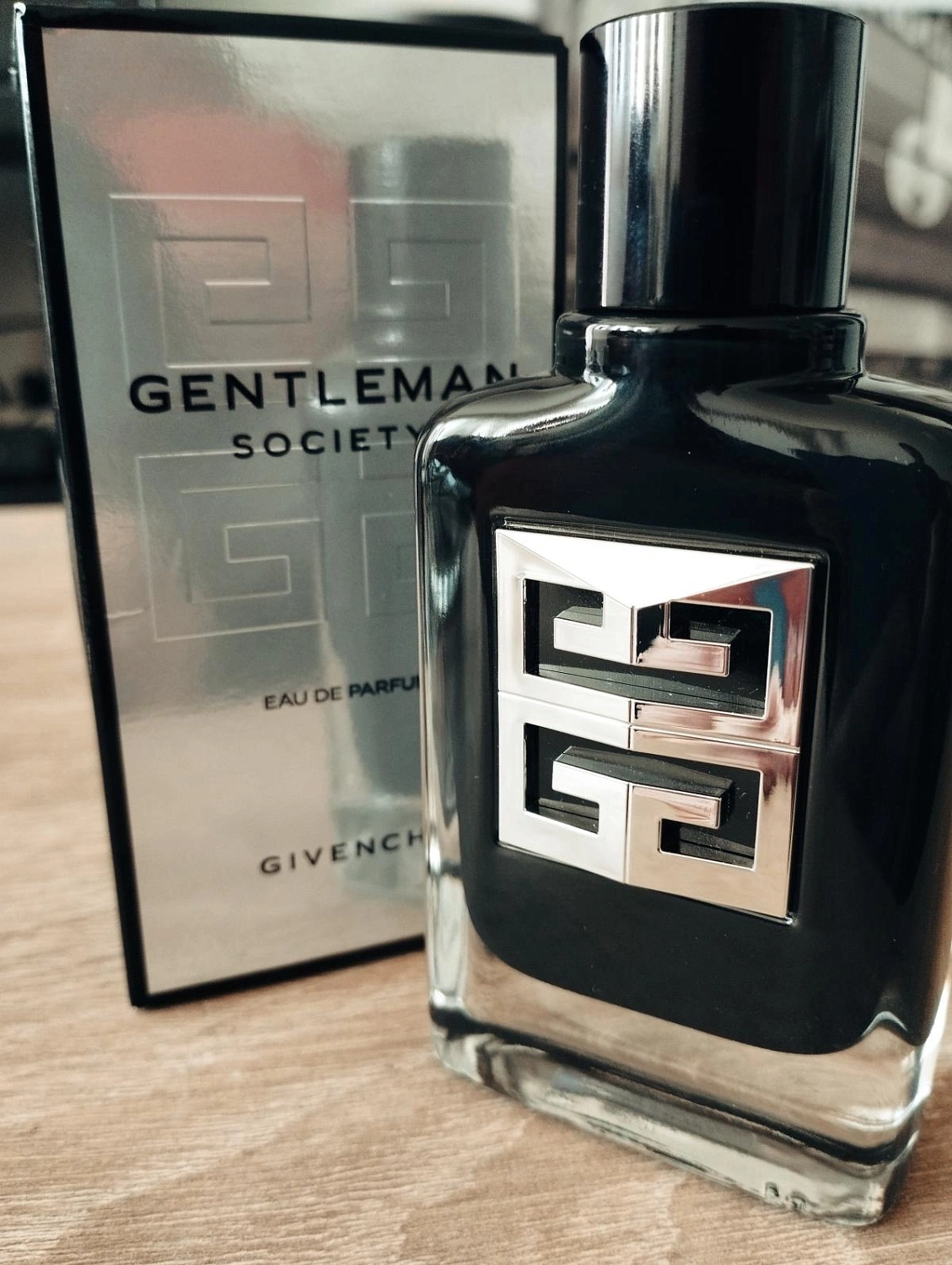 Givenchy Gentleman Society