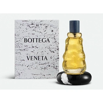 Фото Bottega Veneta Hinoki