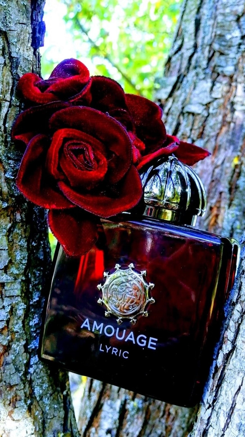 Amouage Lyric Woman