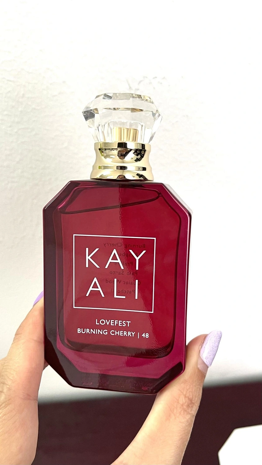 KAYALI Lovefest Burning Cherry 48