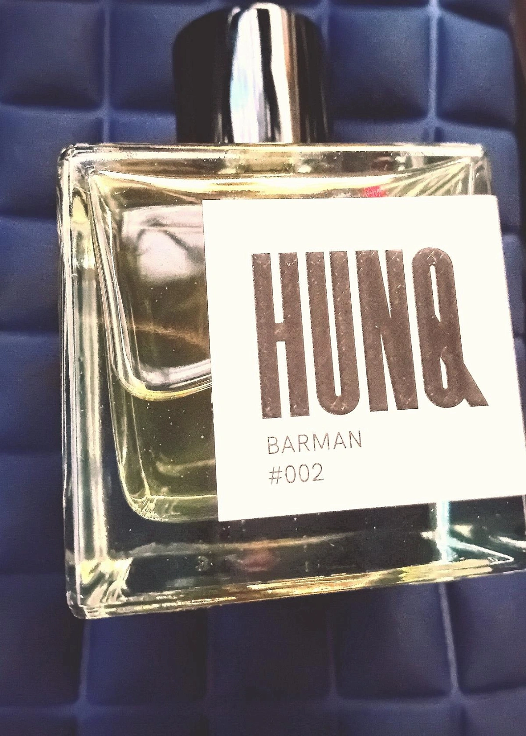 Hunq #002 Barman