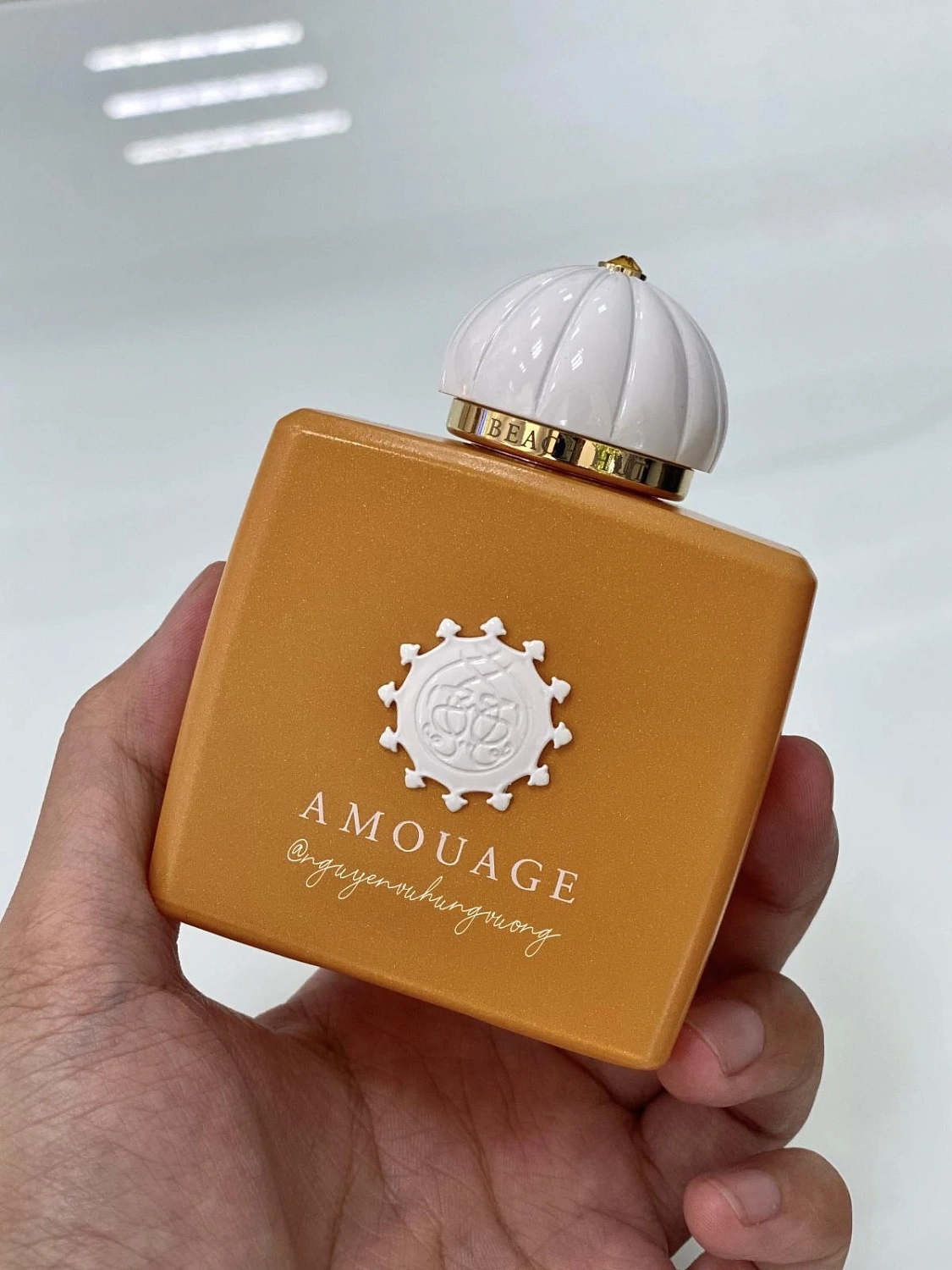 Amouage Beach Hut Woman