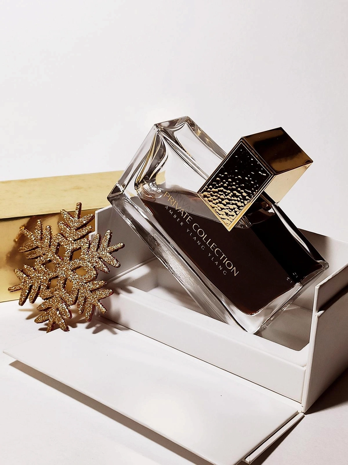 Estée Lauder Private Collection Amber Ylang Ylang