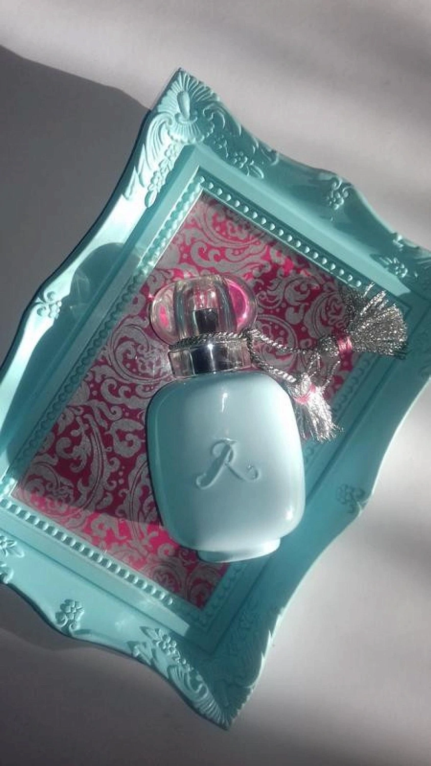 Les Parfums de Rosine Rose des Neiges