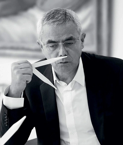 Бывший штатный парфюмер Dior François Demachy (Франсуа Демаши)
