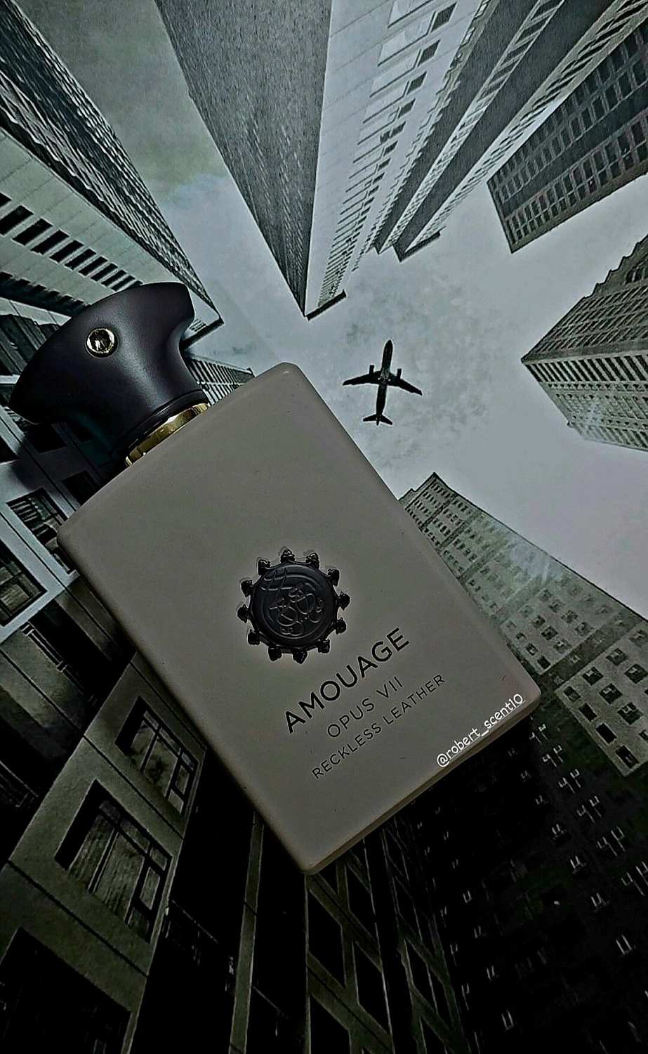 Amouage The Library Collection Opus VII Reckless Leather