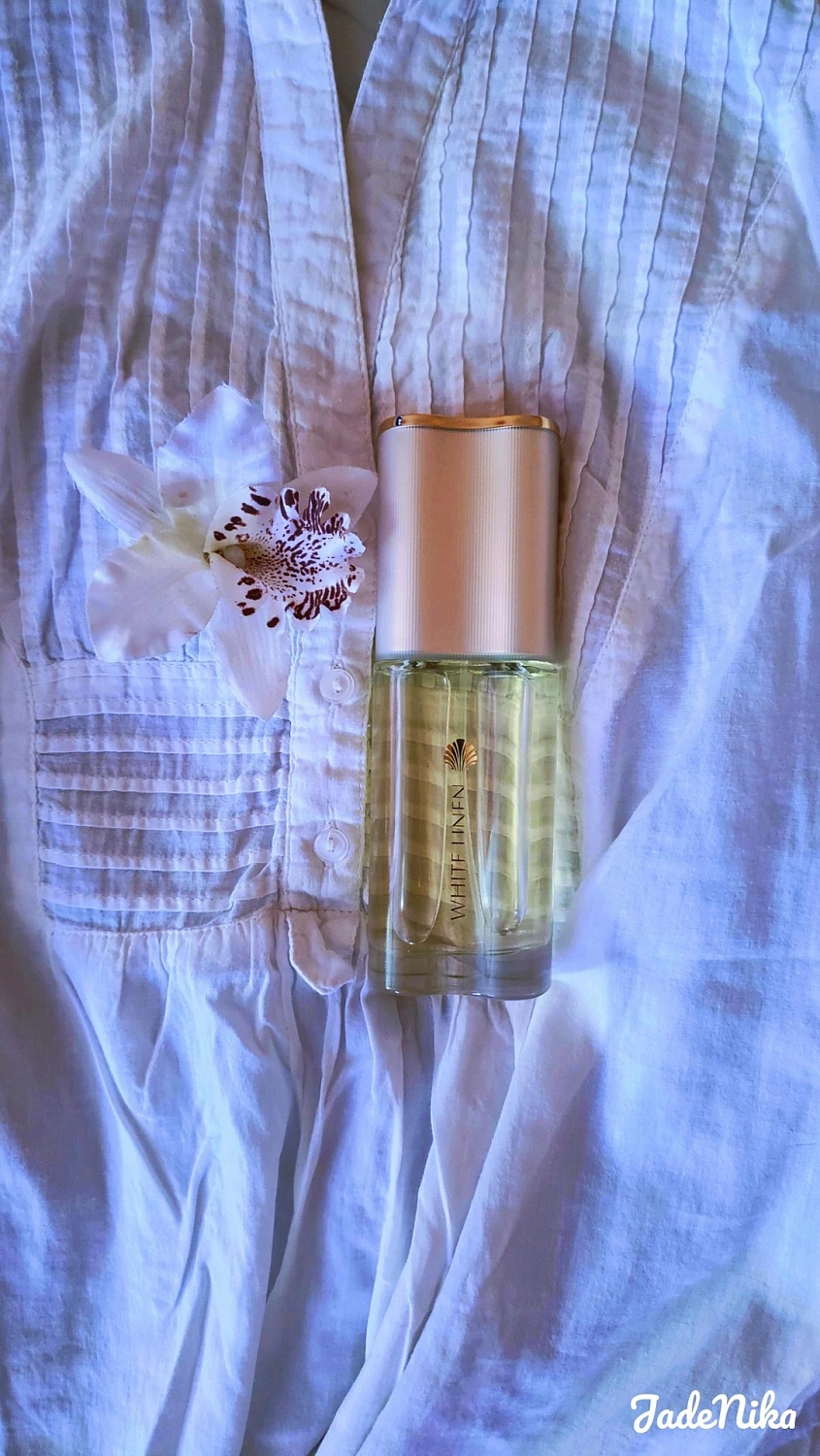 Estée Lauder White Linen