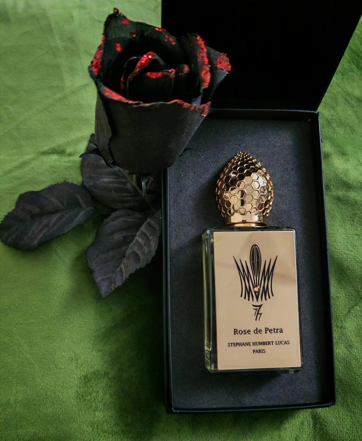 Stéphane Humbert Lucas 777 Rose de Petra
