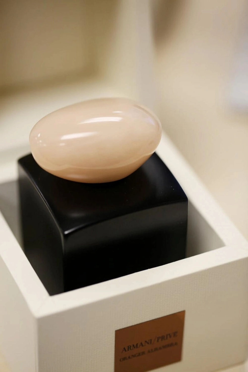 Armani Prive Oranger Alhambra