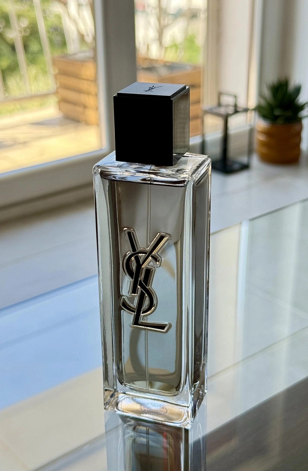 Yves Saint Laurent Myslf Eau De Toilette Intense