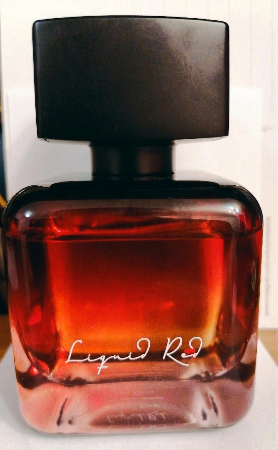 Phuong Dang Liquid Red