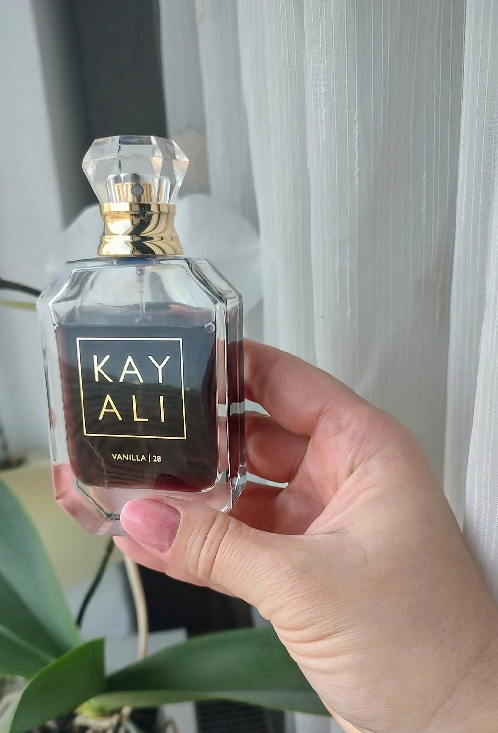 KAYALI Vanilla 28