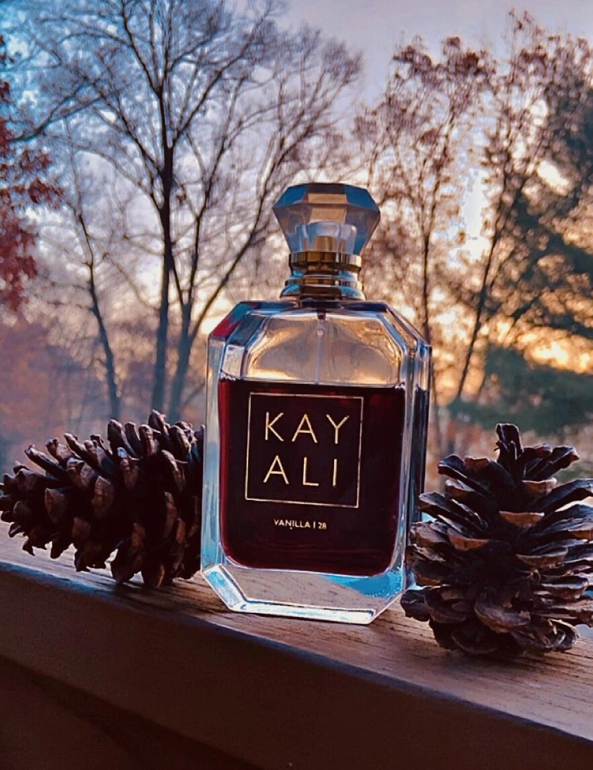 KAYALI Vanilla 28
