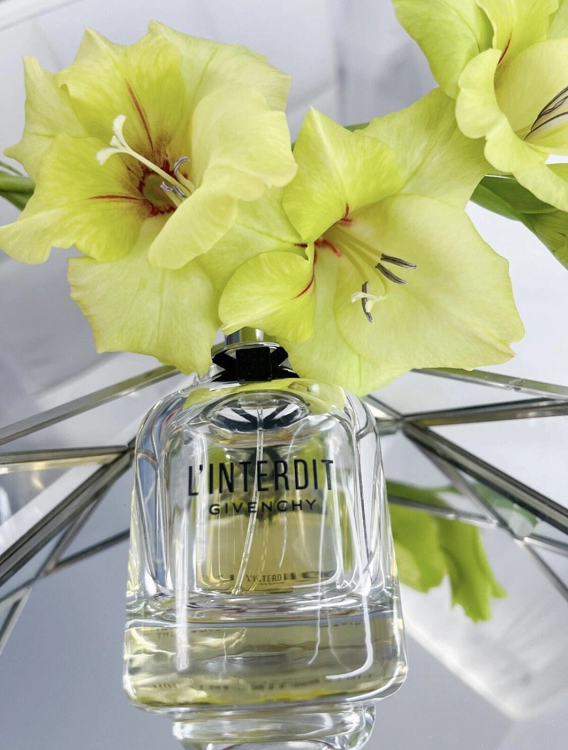 Givenchy L'Interdit (2018)