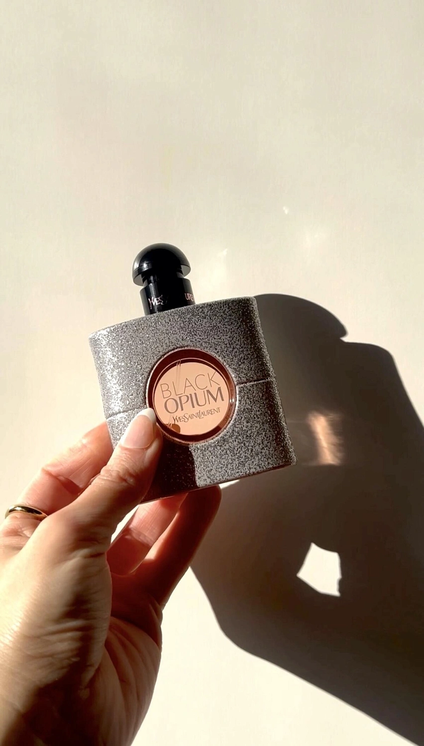 Yves Saint Laurent Black Opium Glitter
