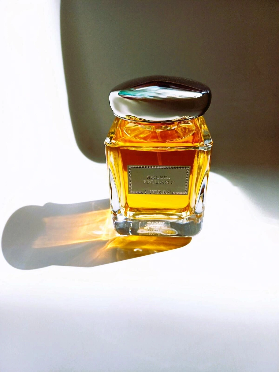 Terry de Gunzburg Soleil Piquant