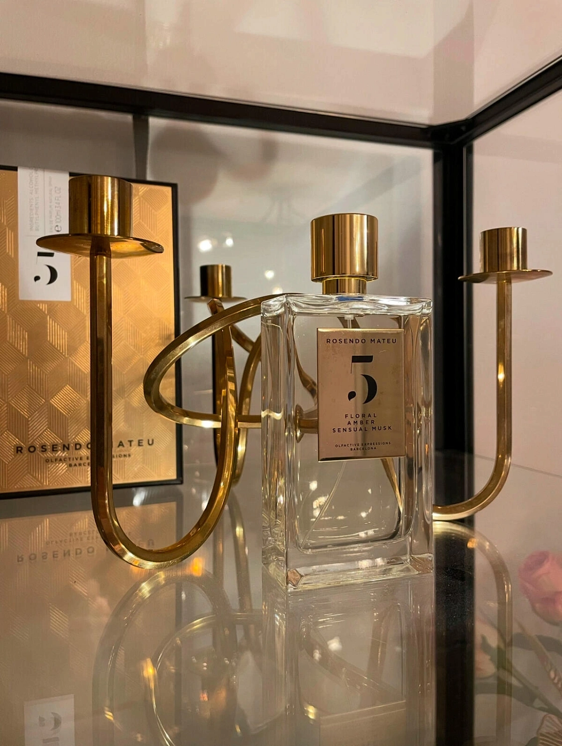 Rosendo Mateu Olfactive Expressions Rosendo Mateu Nº 5 Floral, Amber, Sensual Musk