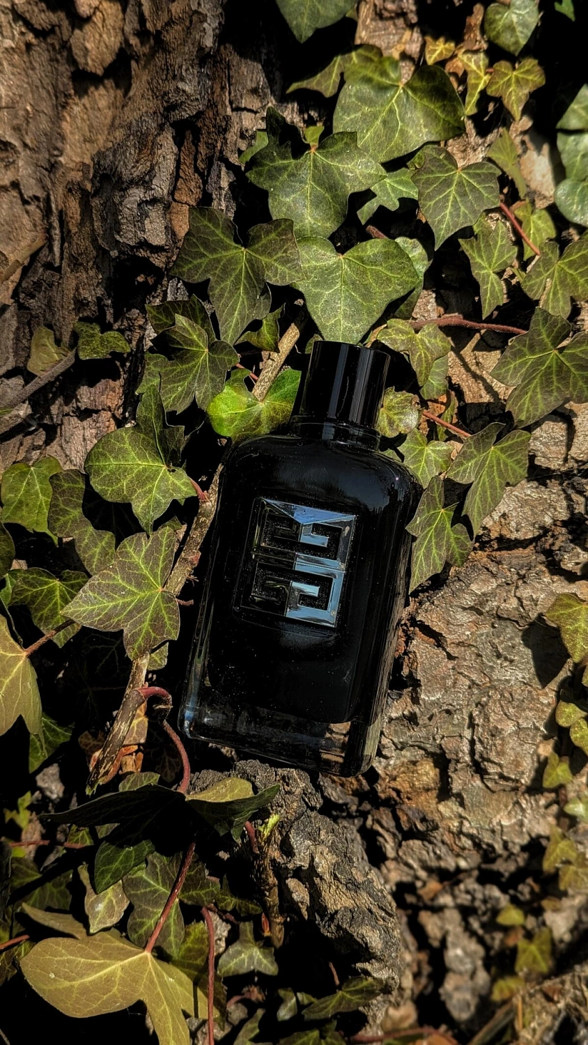 Givenchy Gentleman Society