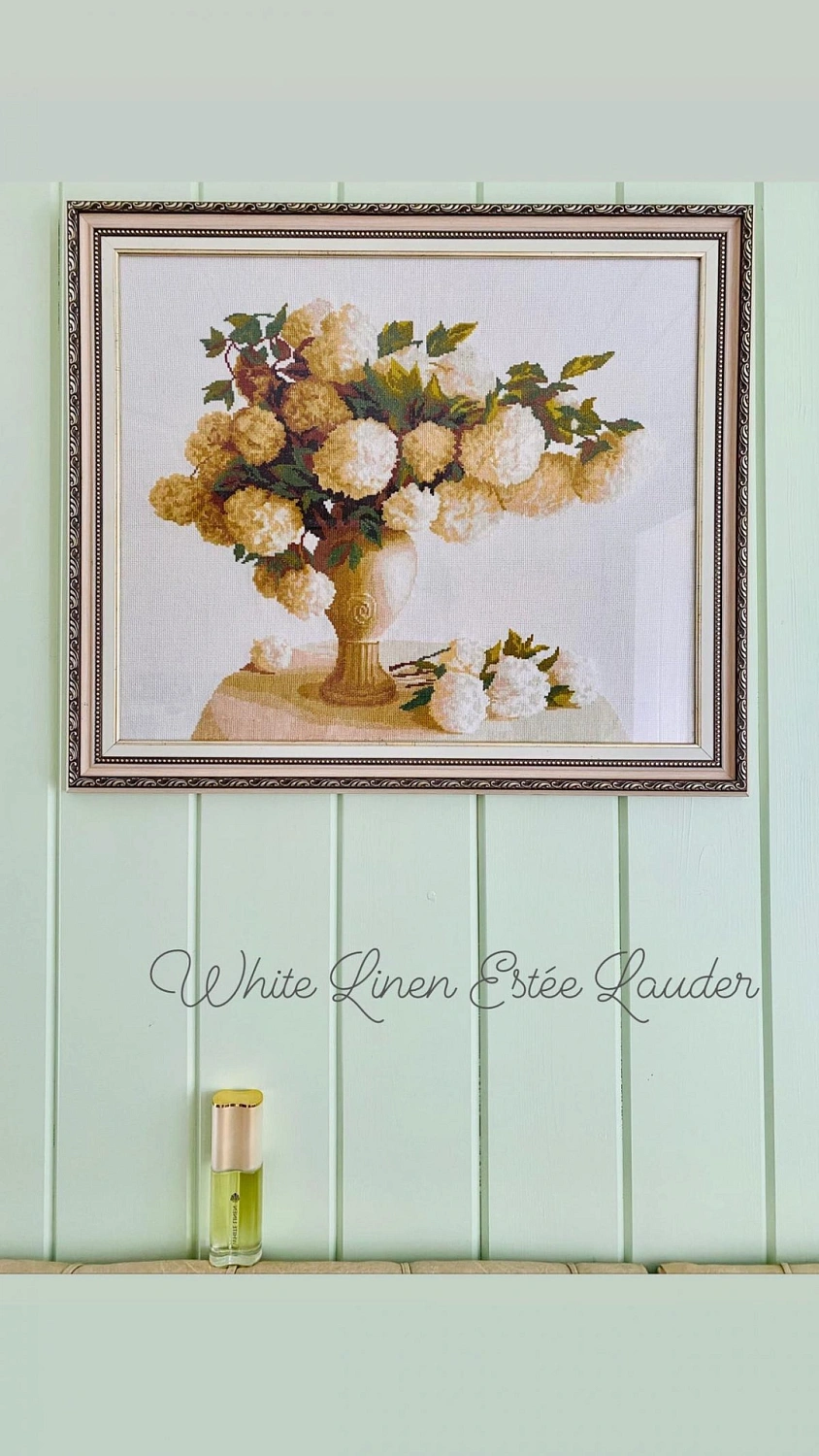 Estée Lauder White Linen
