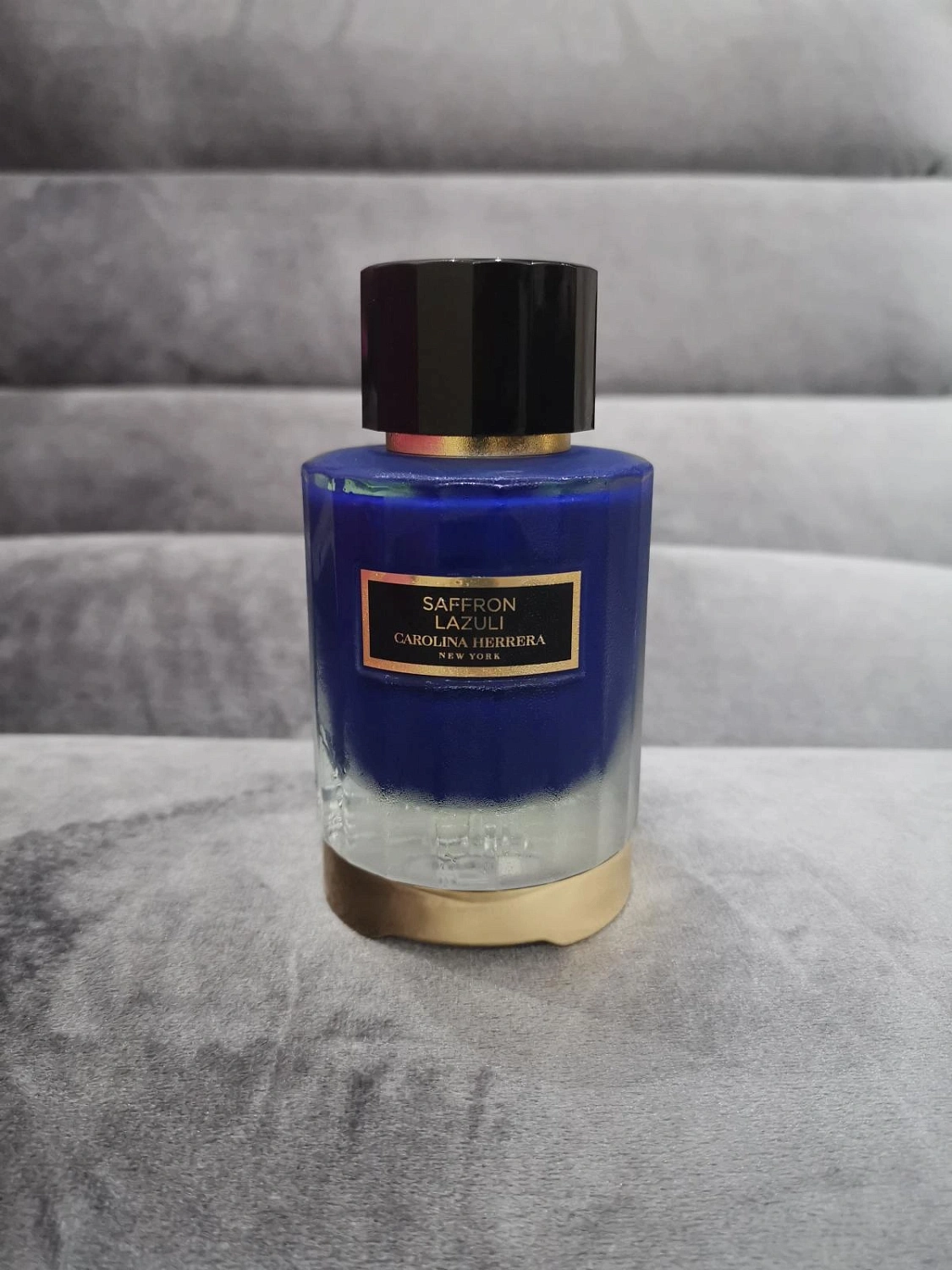 Carolina Herrera Saffron Lazuli