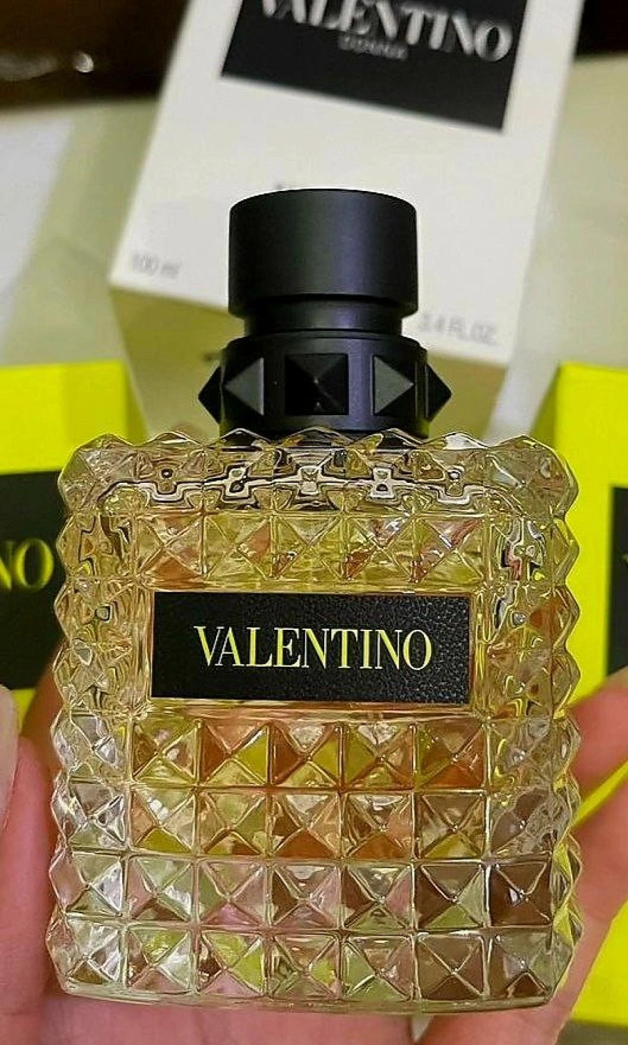 Valentino Donna Born In Roma Yellow Dream