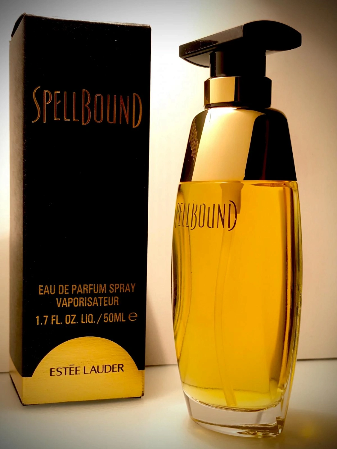 Estée Lauder SpellBound
