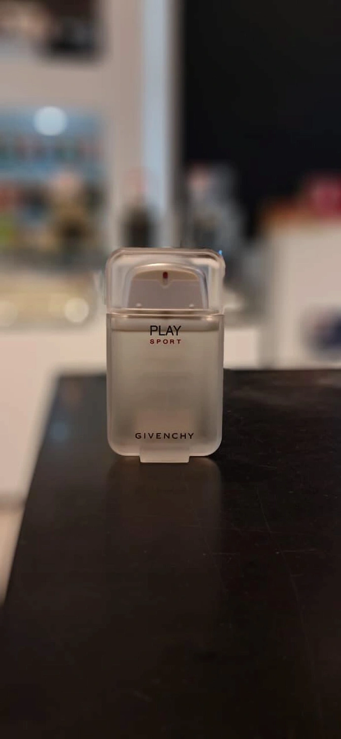 Givenchy Play Sport