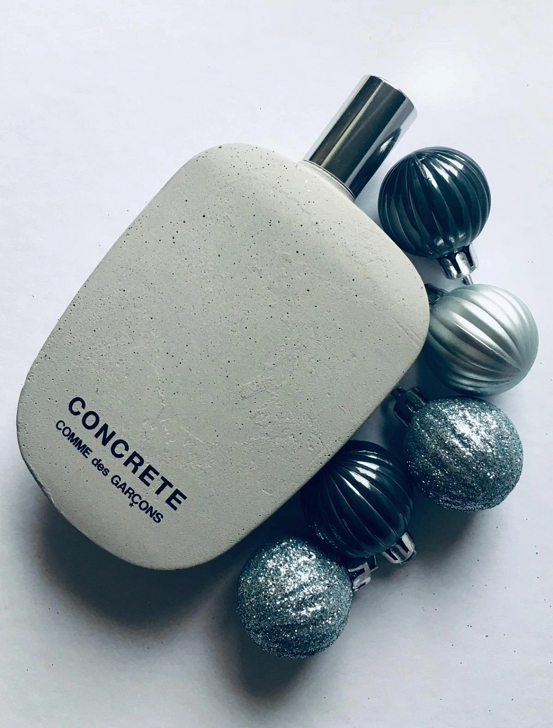 Comme des Garçons Concrete
