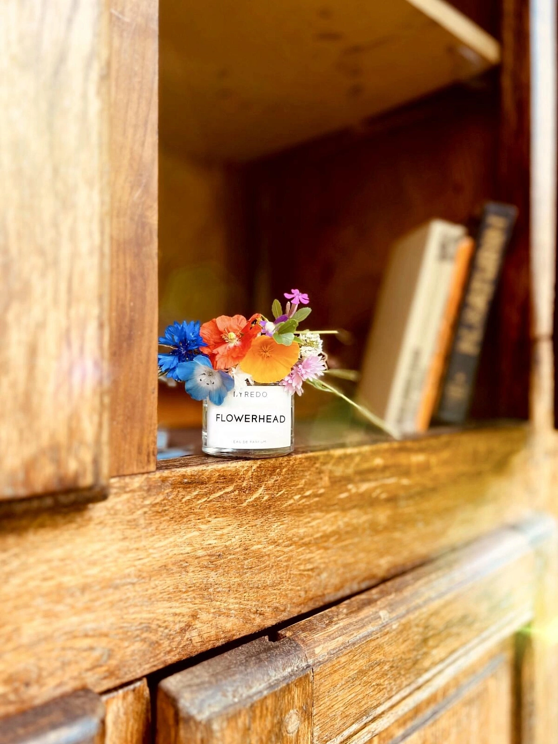 BYREDO Flowerhead