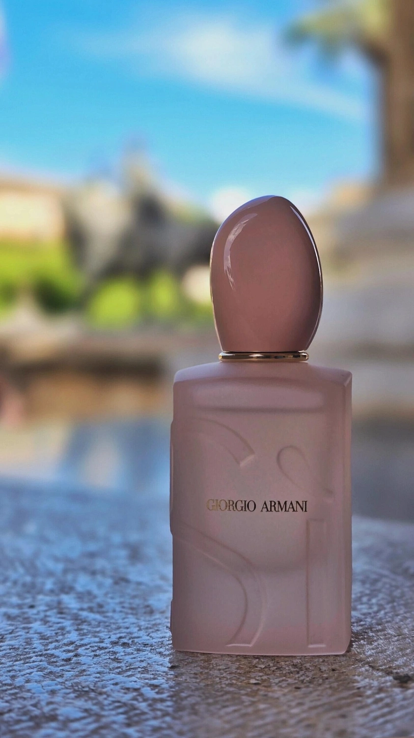 Armani Sì Nude Bloom