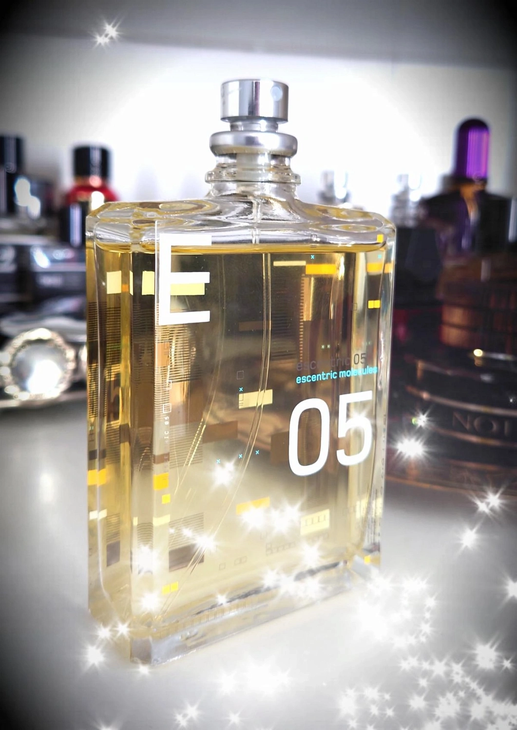 Escentric Molecules Escentric 05