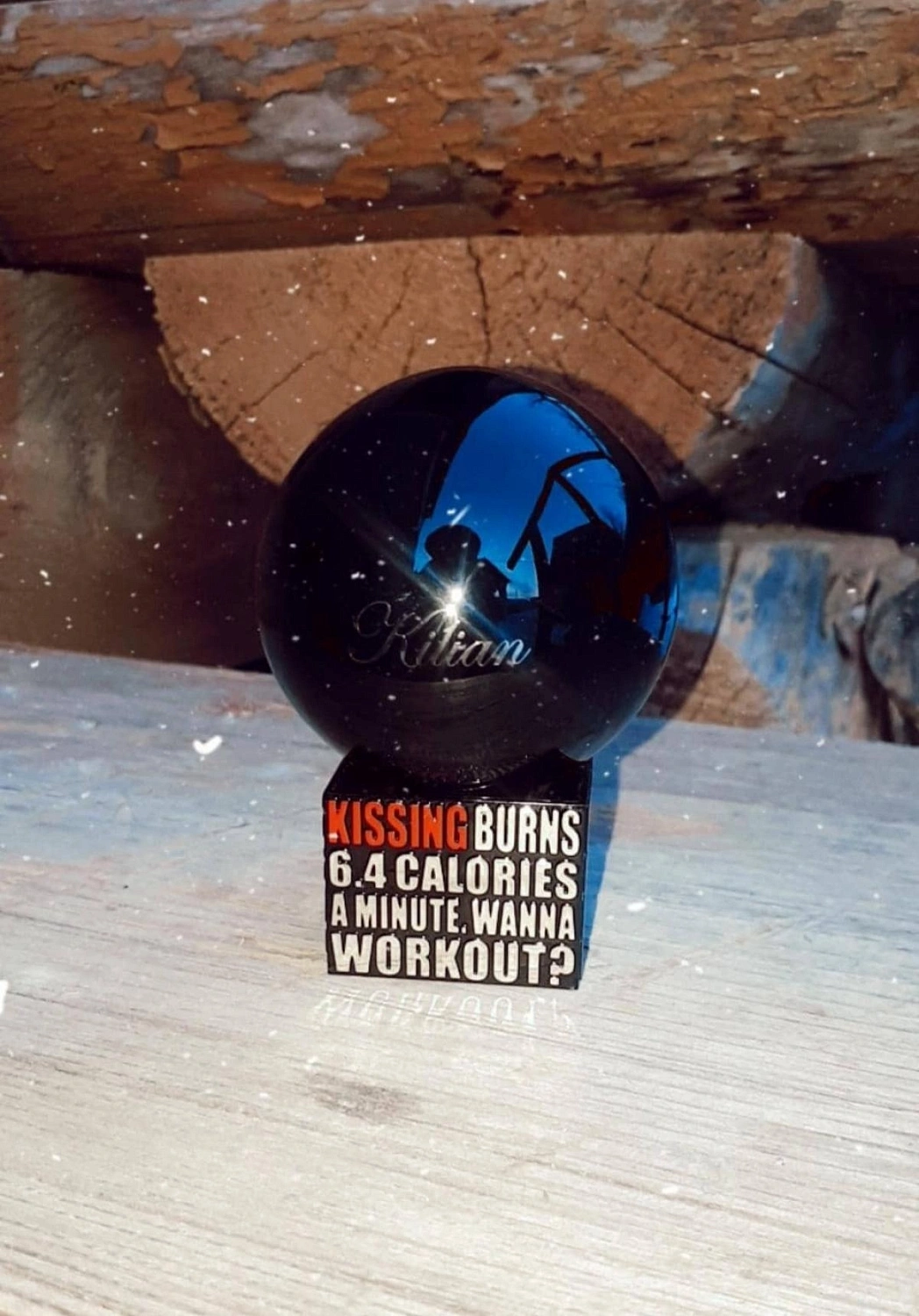 By Kilian Kissing Burns 6.4 Calories An Hour. Wanna Work Out?